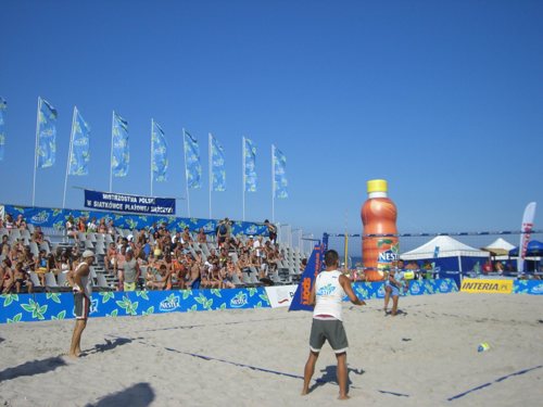 Volleyballturnier am Ostseestrand